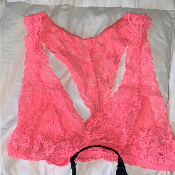 Victoria’s Secret pink bralettes - Picture 2 of 3